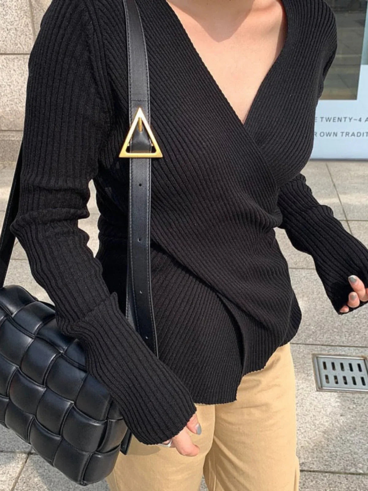 V-neck Cotton Cross Knitted Sweater - LA FEMME WANDERER