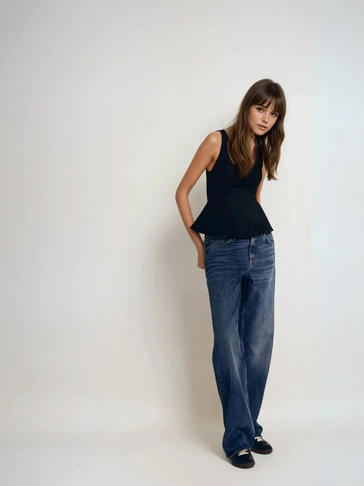 Slim-fit Square Collar Sleeveless Peplum Top - LA FEMME WANDERER