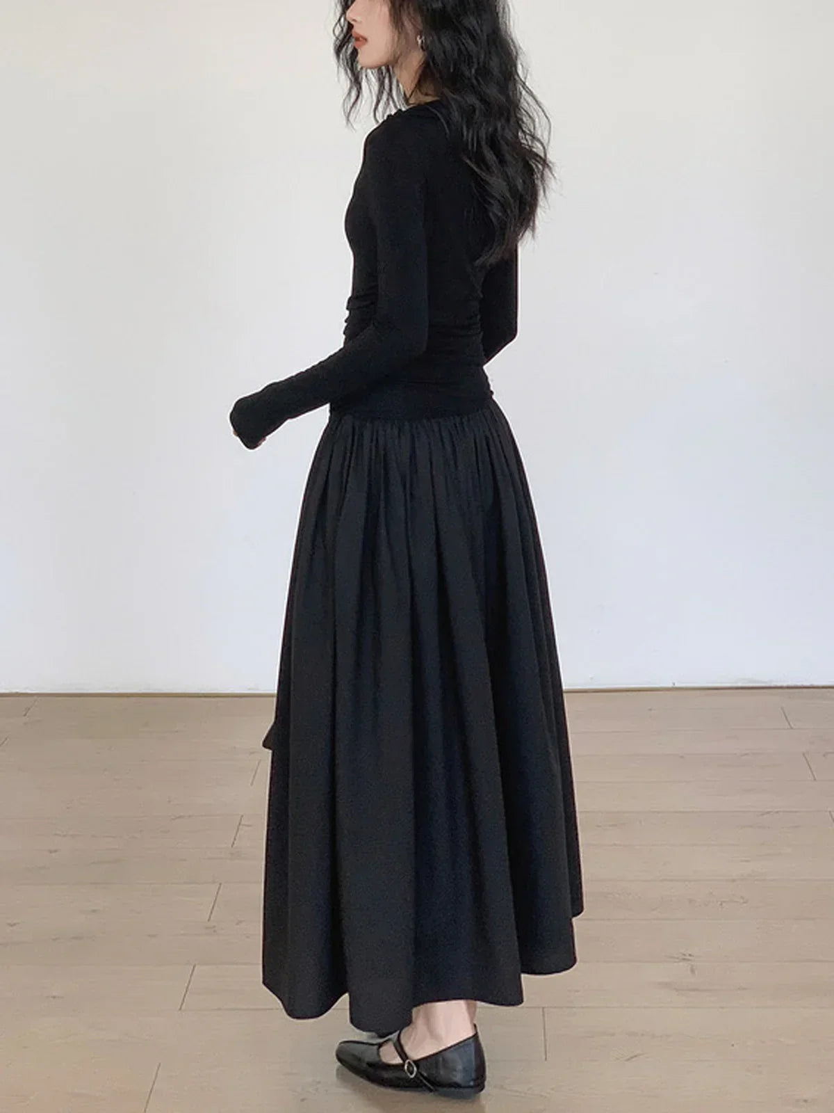 Pleated Patchwork Knit Long Sleeve Midi Dress - LA FEMME WANDERER