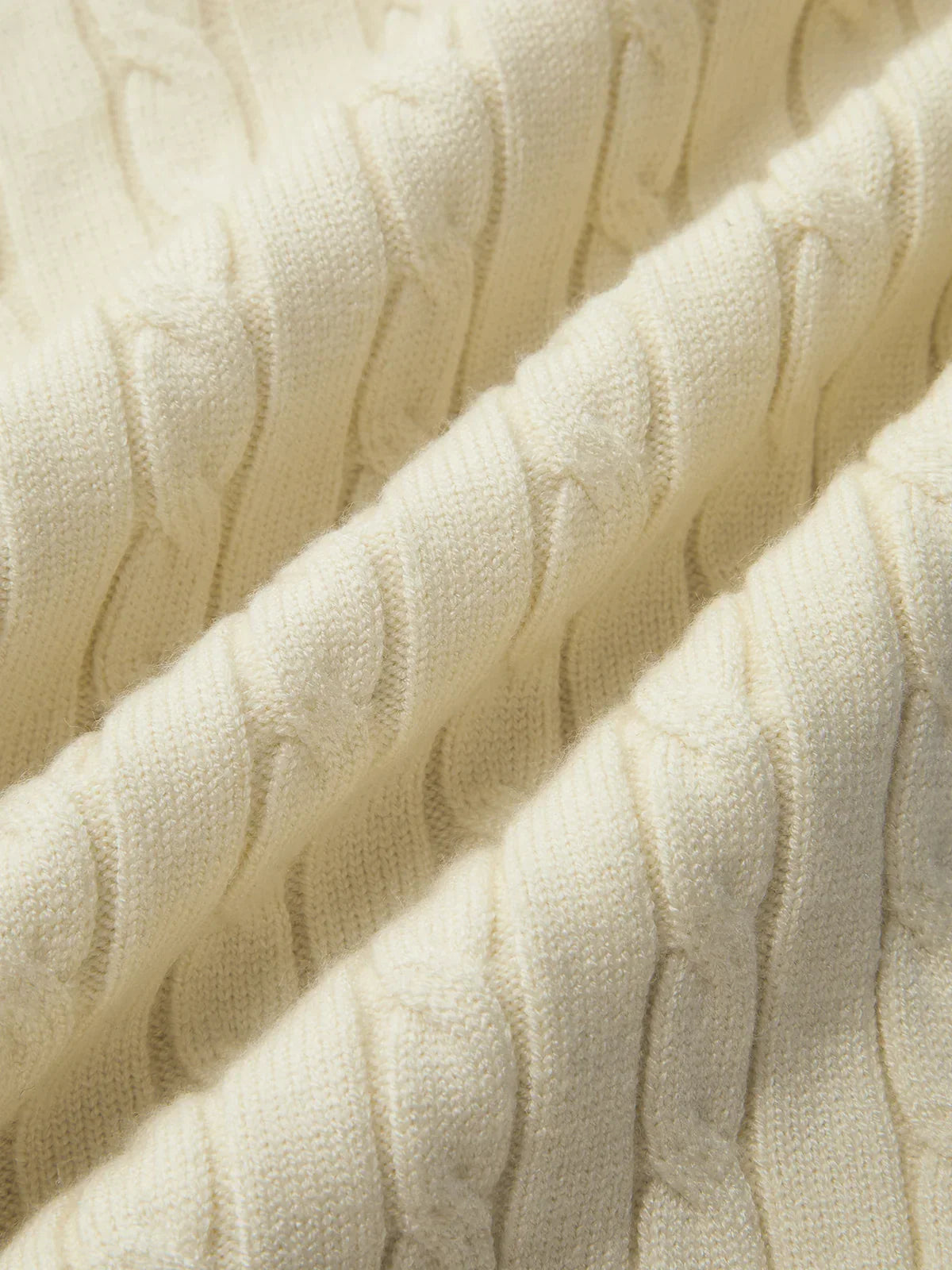 Casual V-Neck Short Sleeve Knit Top - LA FEMME WANDERER