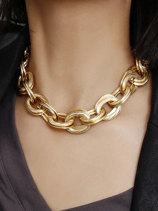 Thick Golden Link Necklace - LA FEMME WANDERER