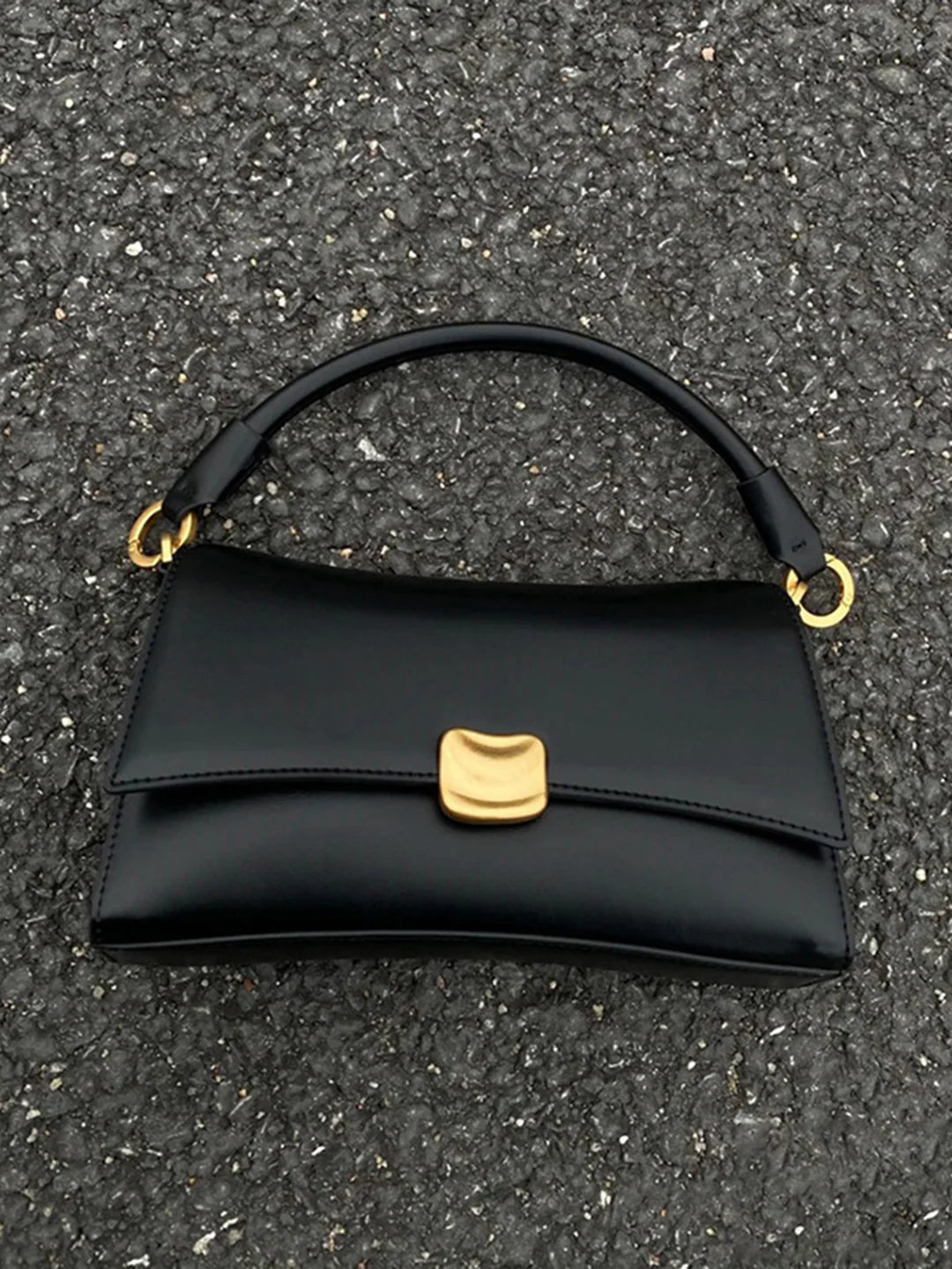Elegant Style Black Baguette Flap Armpit Bag - LA FEMME WANDERER