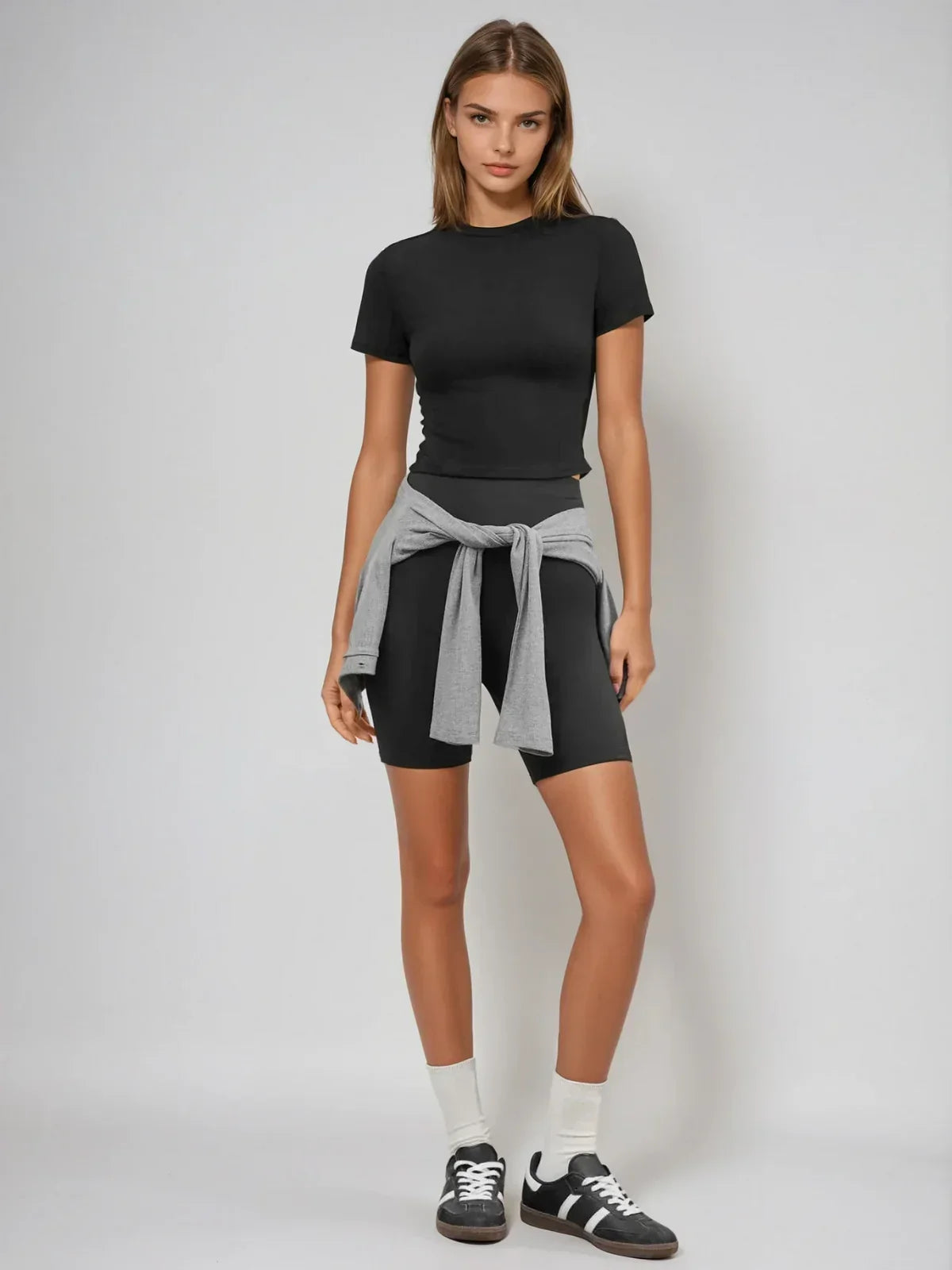 Classy & Chic Look - 1 - LA FEMME WANDERER