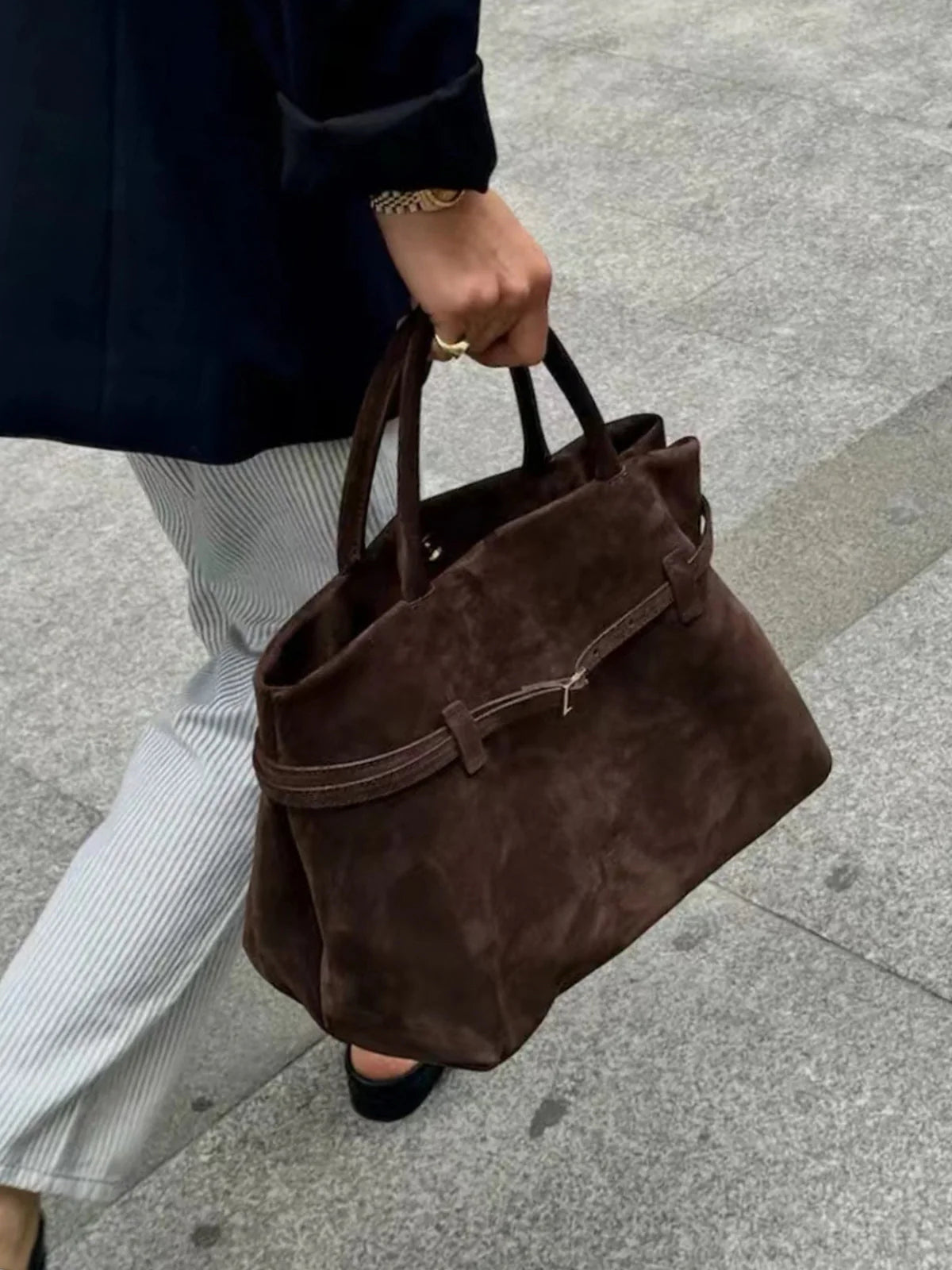Classy & Chic Look - 3 - LA FEMME WANDERER