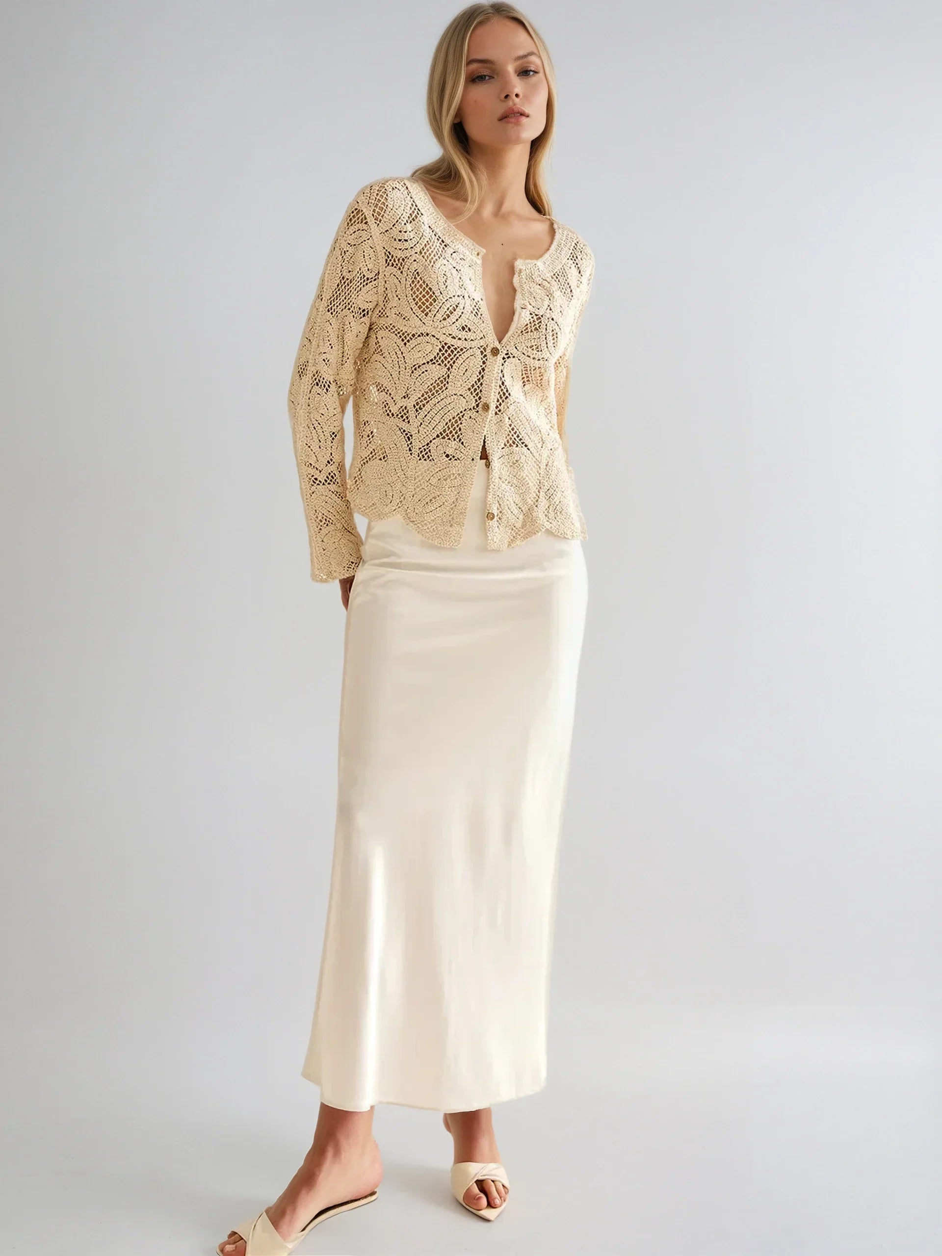 Fashion Elegant White Round Neck Hollow Embroidered Top Single Row Multi-buckle - LA FEMME WANDERER