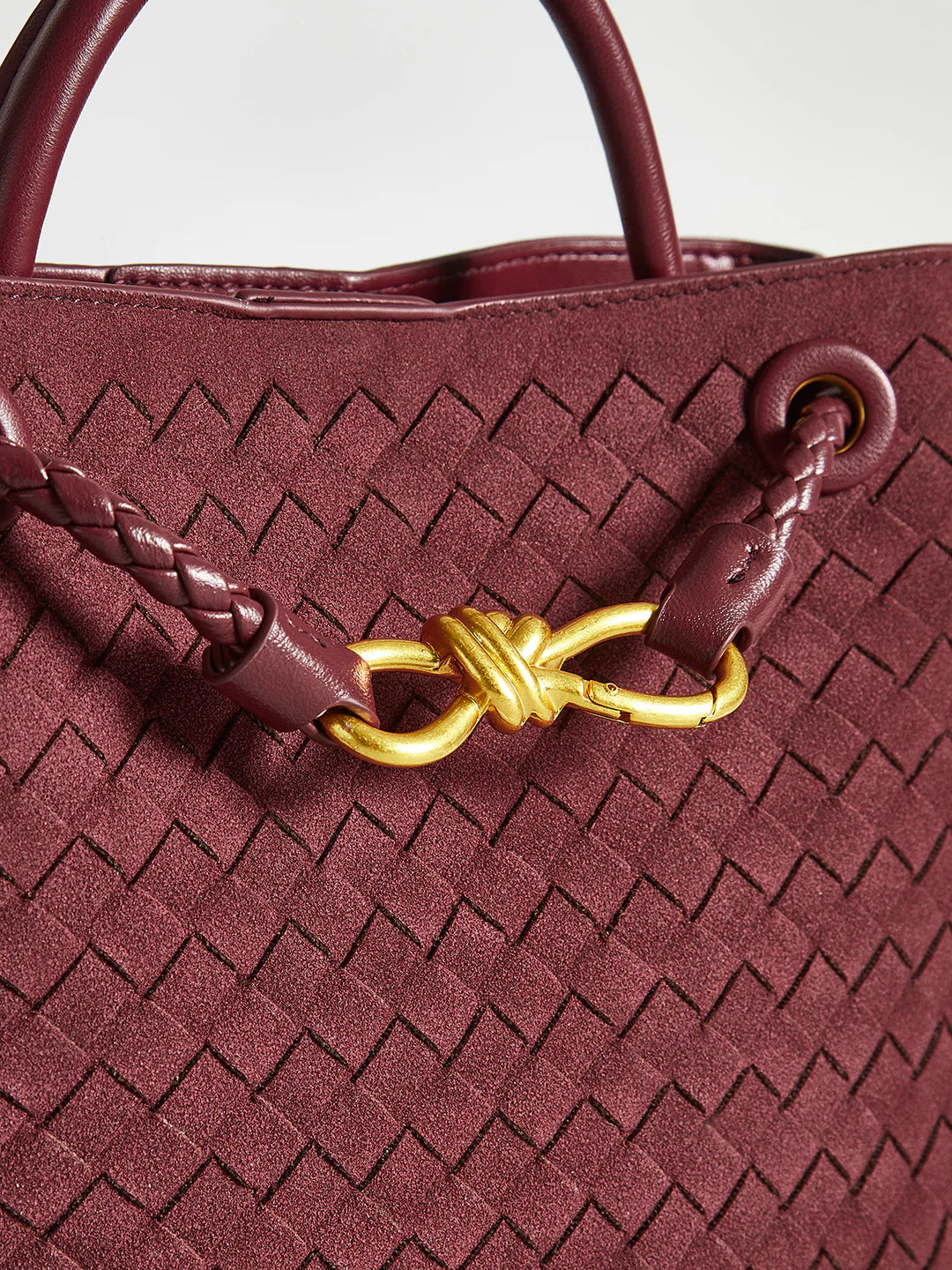 Always Chic Suede Woven Tote Bag - LA FEMME WANDERER