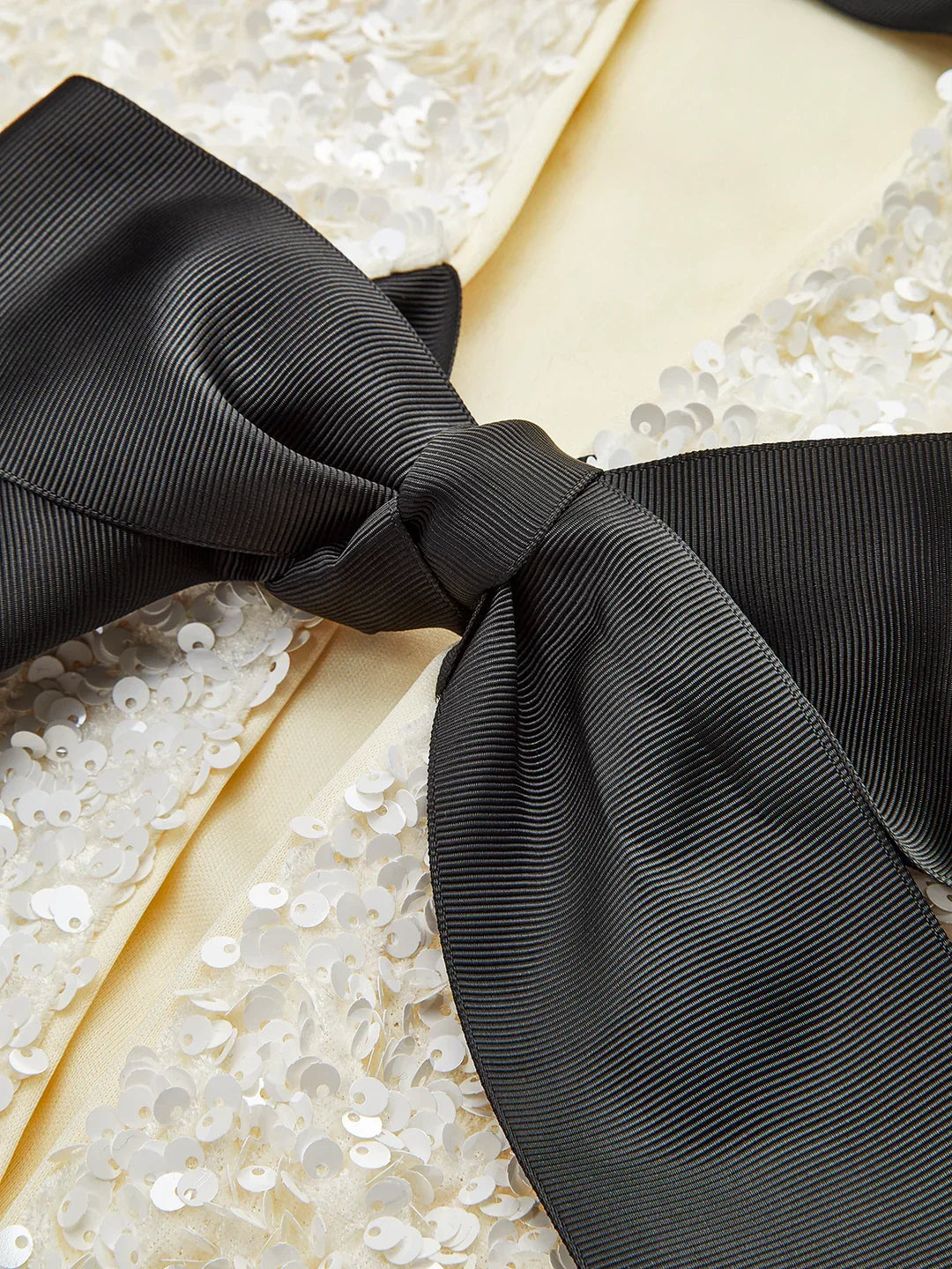 Sequined Velvet Bowknot Decor Blouse - LA FEMME WANDERER