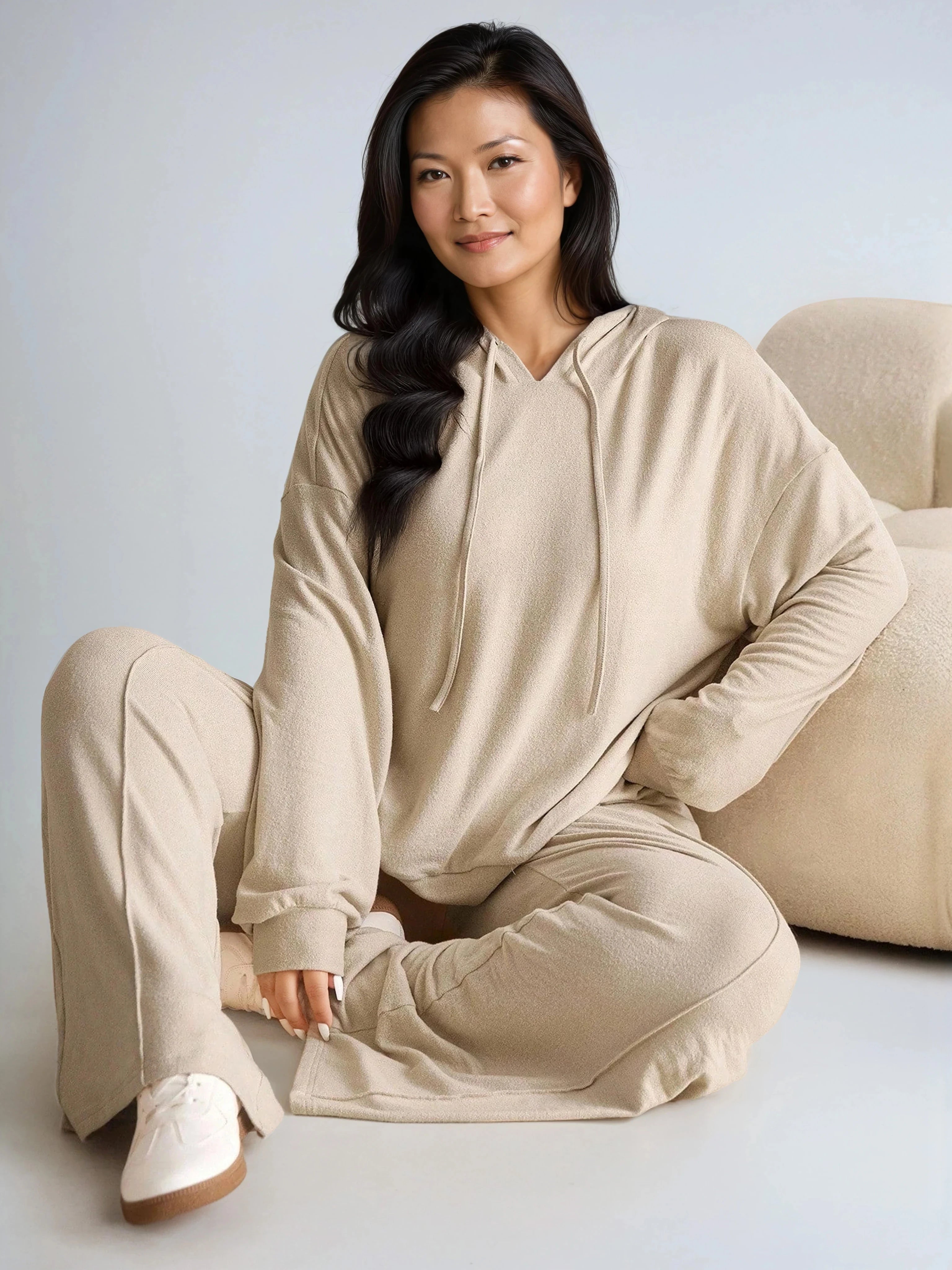 Plus -Größe Hoodie Set für Wärme mit gemütlichen grauen Hosen gesäumt