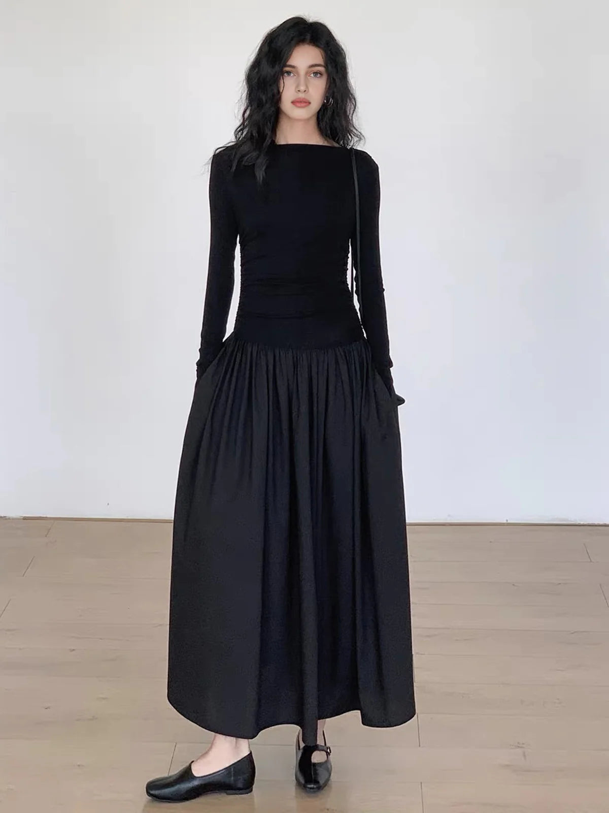 Pleated Patchwork Knit Long Sleeve Midi Dress - LA FEMME WANDERER