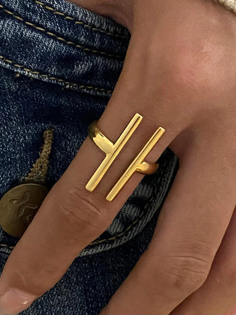 Sculpted Minimal Bar Ring